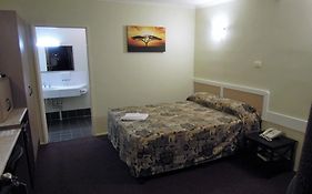 Biloela Centre Motel & Grevillea Steakhouse & Bar